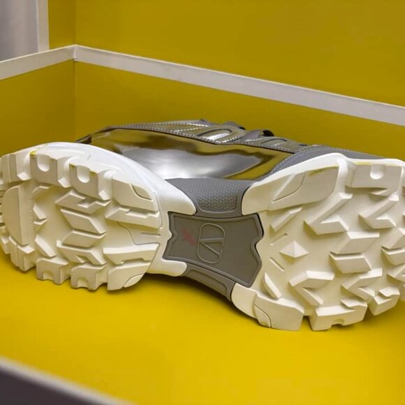 Valentino Garavani x Undercover Climber Sneaker - Picture 8 of 16